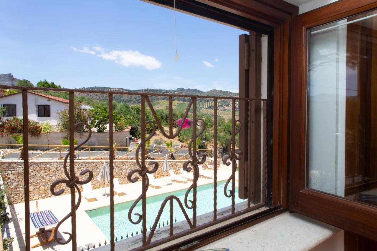 Villa Feudo Giglio Country Charme Calatafimi Exterior foto